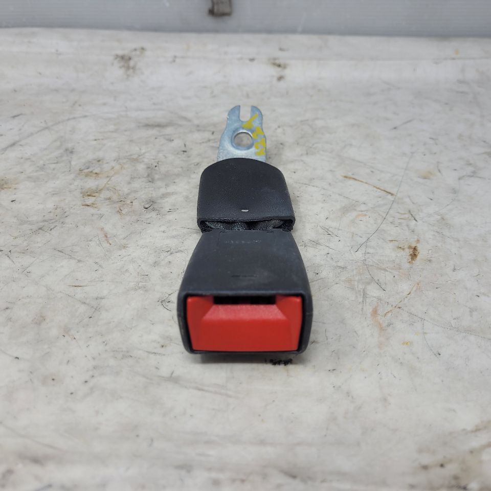 2020 CAMARO REAR SEAT BELT BUCKLE LH RH 84496659 28649 - image 2