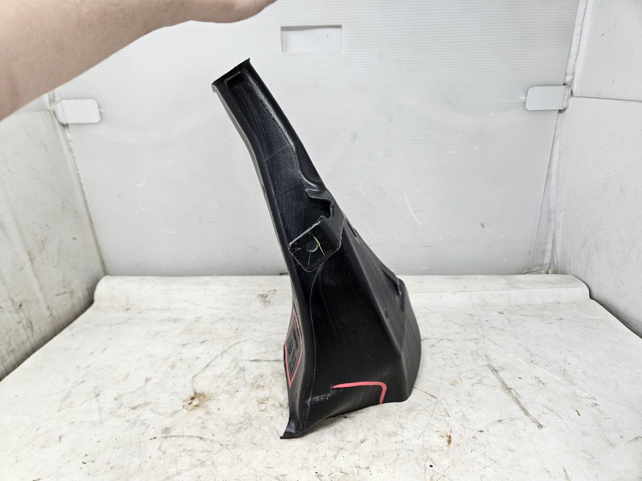 2020 CAMARO RH PASSENGER BRAKE DUCT 84210831 28678 - image 7