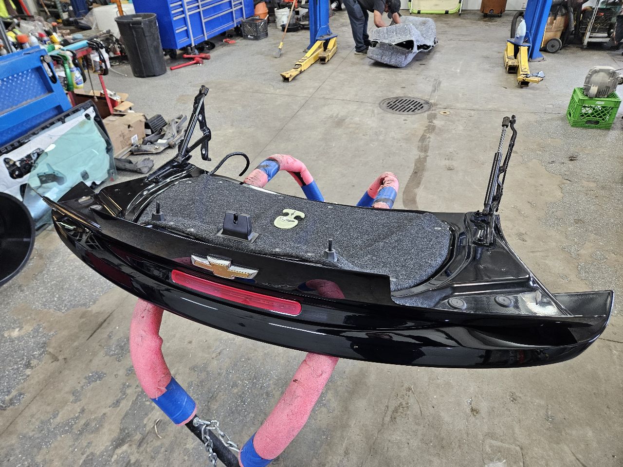 2015 CAMARO DECK LID D52 ZL1 SPOILER BLACK GBA 28731 - image 17