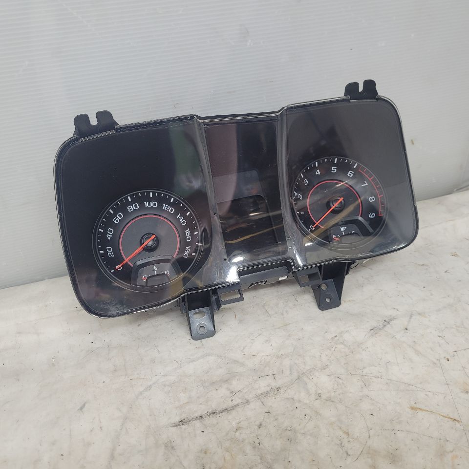2015 CAMARO SPEEDOMETER CLUSTER 26K MILE 2324169 28766 - image 1