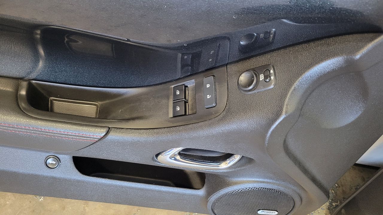 2015 CAMARO DOOR PANEL BLACK RED STITCHING PAIR 28775 - image 9