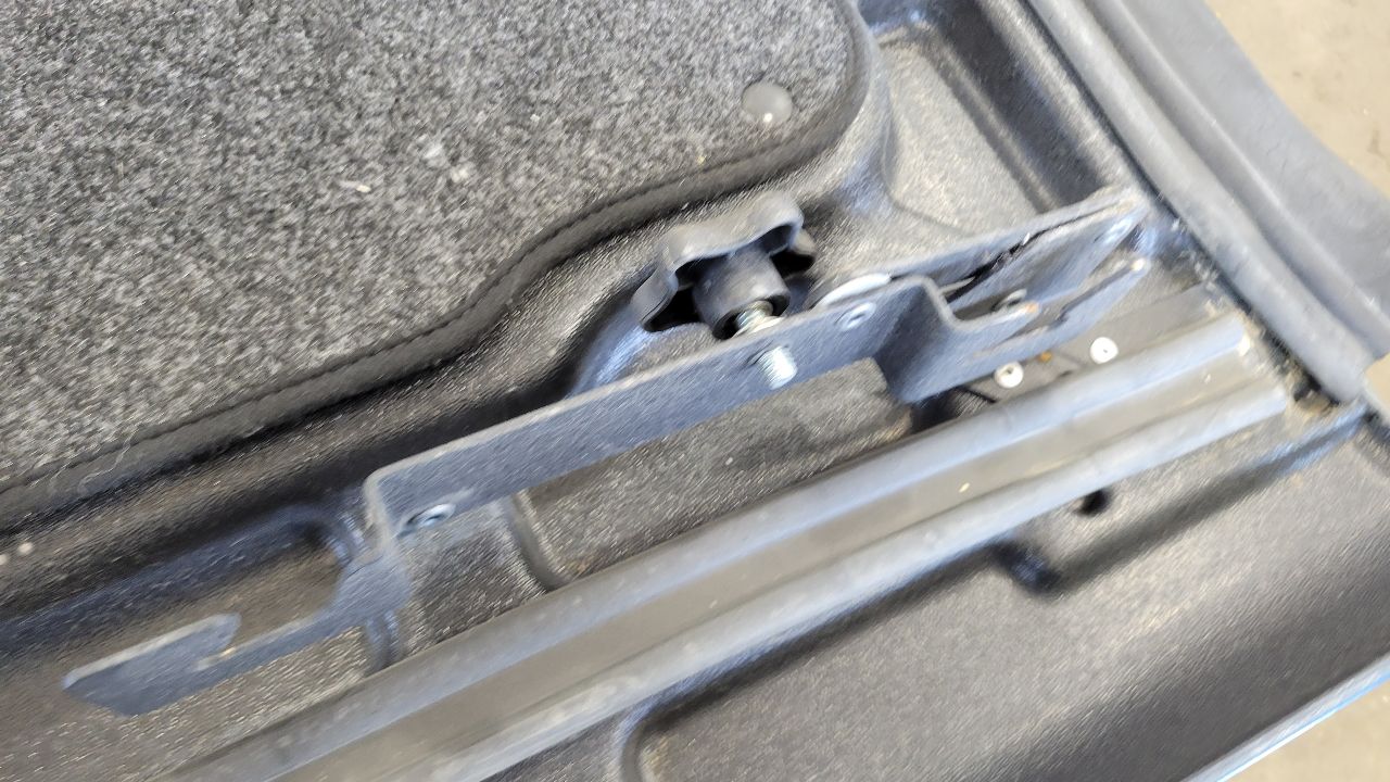 2022 SIERRA UNDERCOVER ELITE LX TONNEAU COVER 28785 - image 3