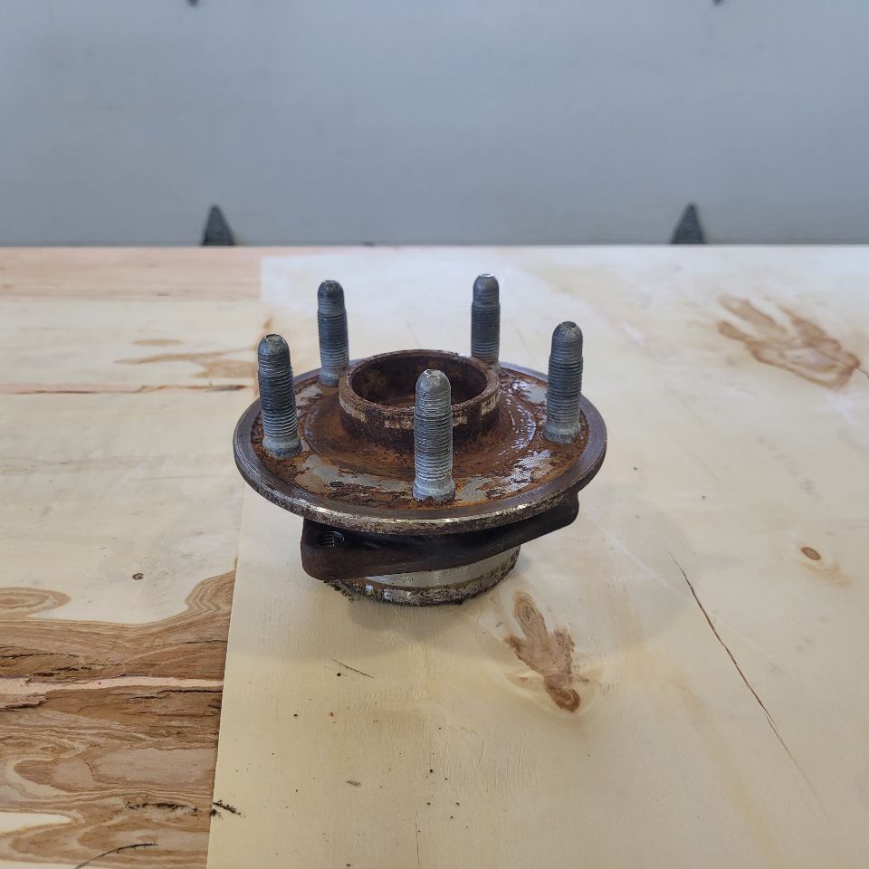 2014 CAMARO OEM REAR SS 1LE WHEEL HUB 17K MILES 28858 - image 6