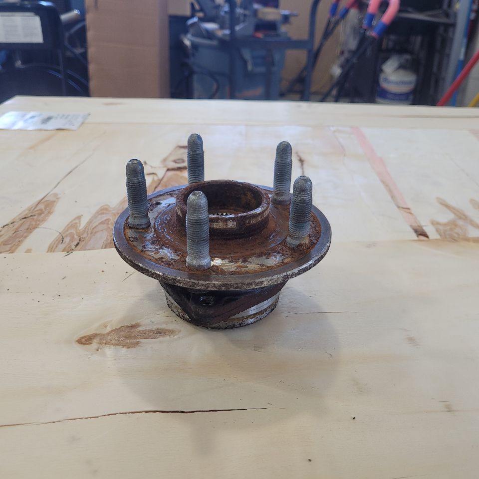 2014 CAMARO OEM REAR SS 1LE WHEEL HUB 17K MILES 28858 - image 9