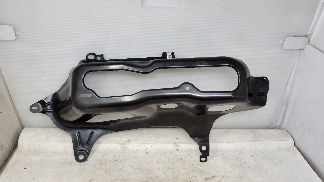 2014 CAMARO LH DRIVER TAIL LIGHT BUCKET MOUNT 28908 - image 7