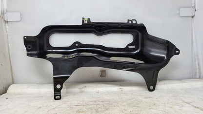 2014 CAMARO LH DRIVER TAIL LIGHT BUCKET MOUNT 28908 - image 2