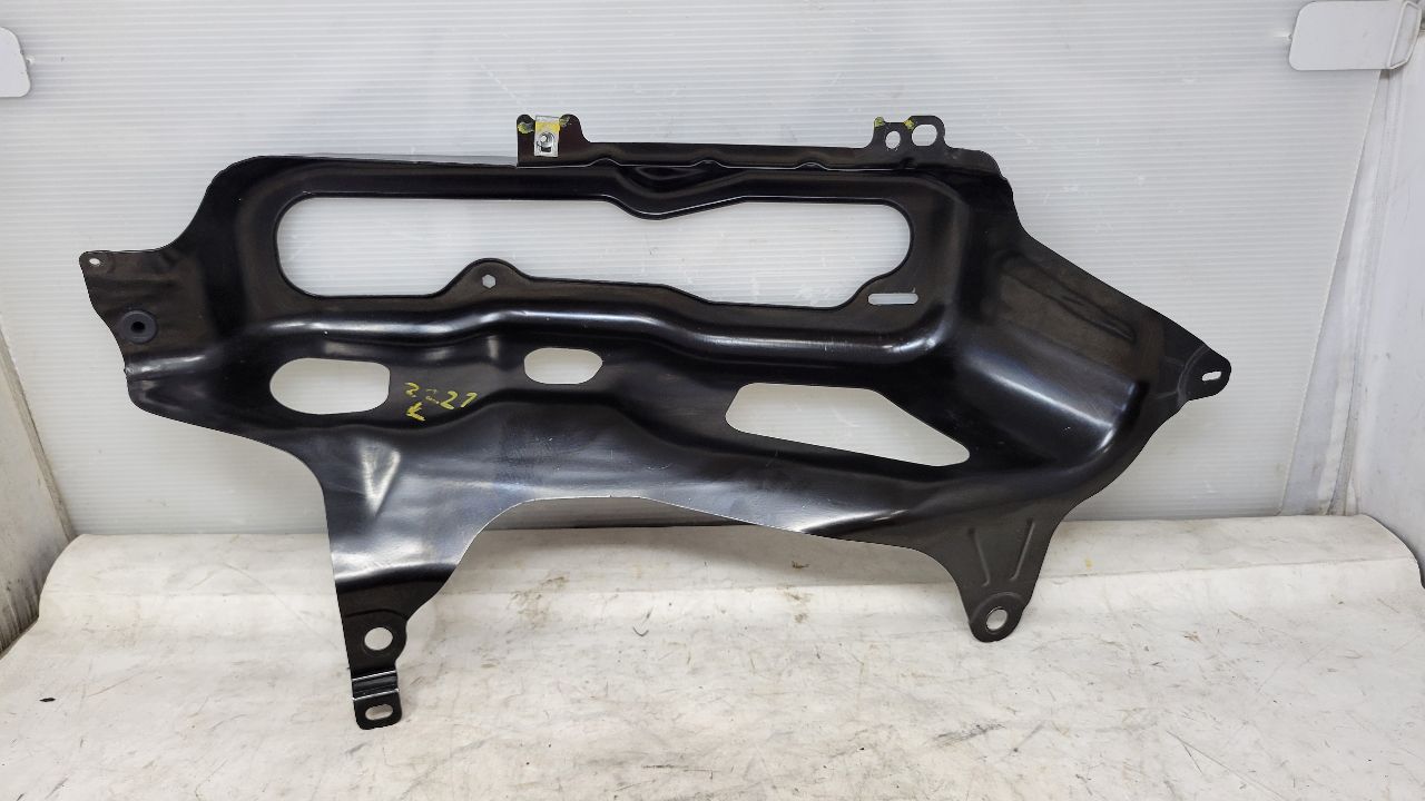 2014 CAMARO LH DRIVER TAIL LIGHT BUCKET MOUNT 28908 - image 1