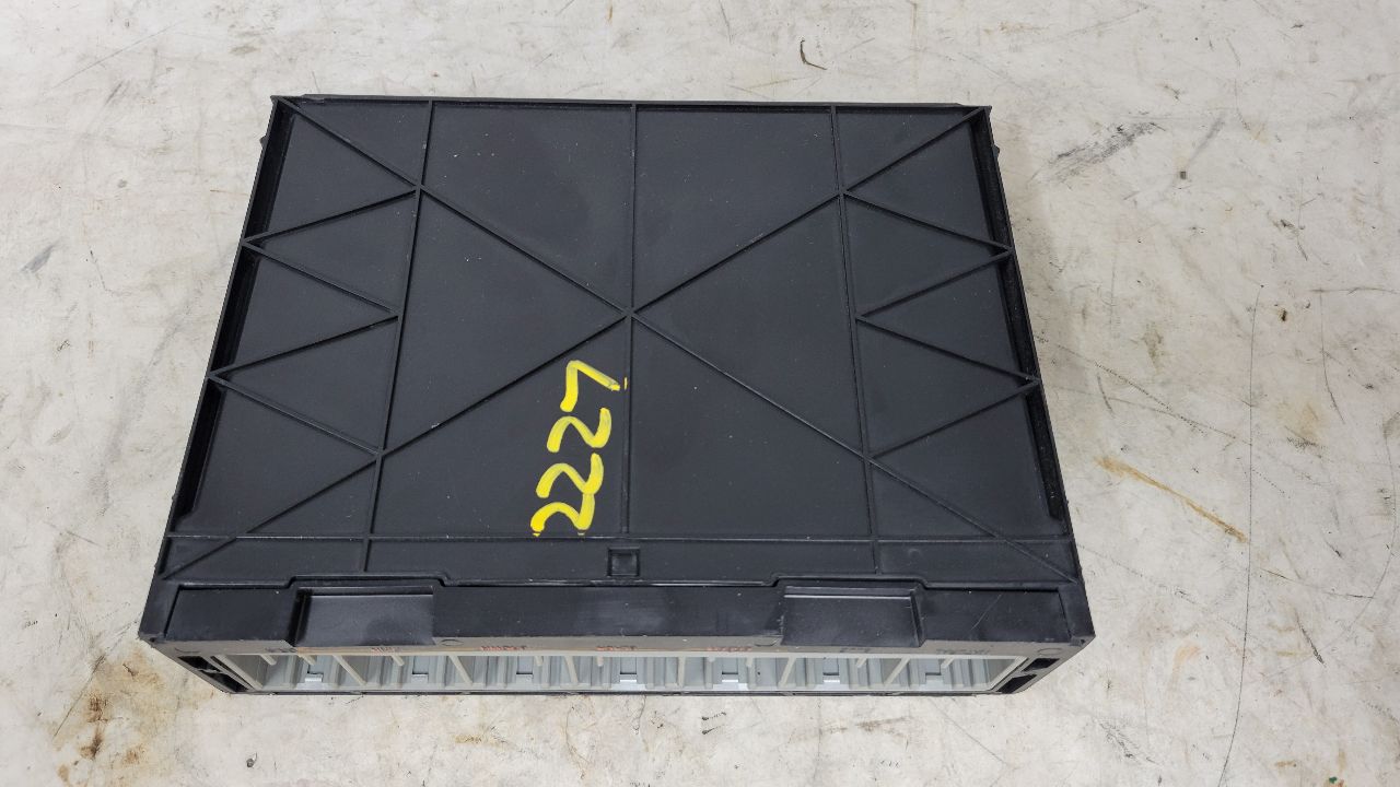 2014 CAMARO BCM BODY CONTROL MODULE 13592376 28924 - image 4