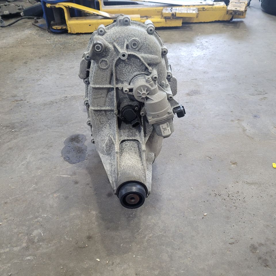 2023 SIERDEN15 2 SPEED TRANSFER CASE BFG 26K MILES 29045 - image 4