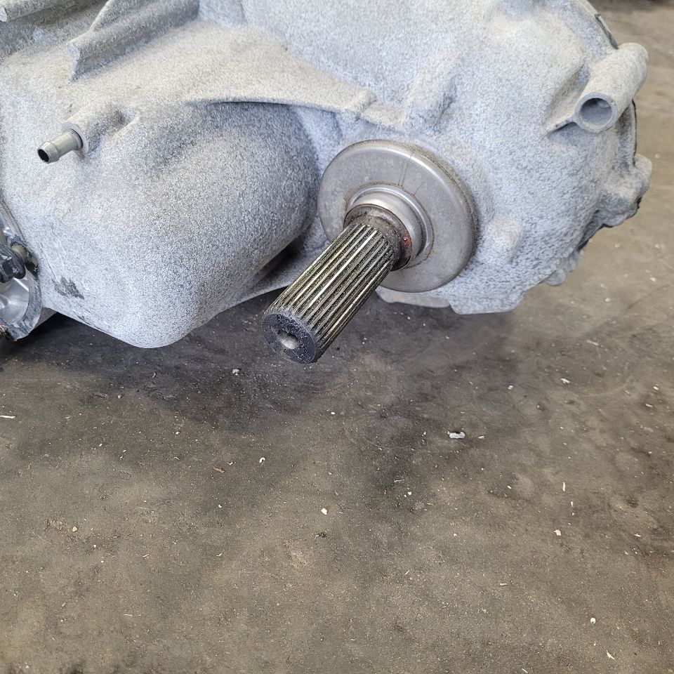 2023 SIERDEN15 2 SPEED TRANSFER CASE BFG 26K MILES 29045 - image 8