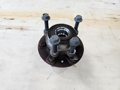 2023 SIERDEN15 OEM FRONT 4WD WHEEL HUB 26K MILES 29047 - image 6