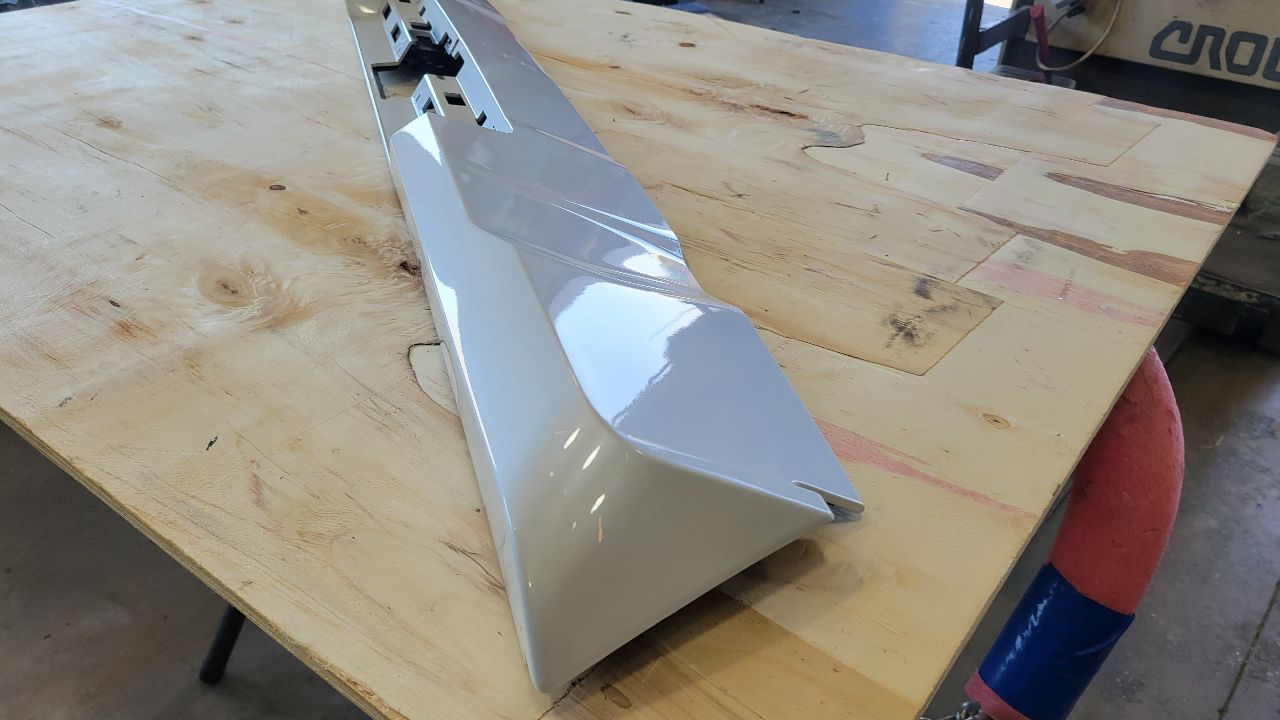 2023 SIERDEN15 REAR CAB SPOILER ABALONE WHITE G1W 29091 - image 5