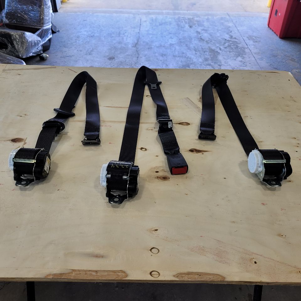 2023 SIERDEN15 REAR SEAT BELT RETRACTORS SET OF 3 29093 - image 3
