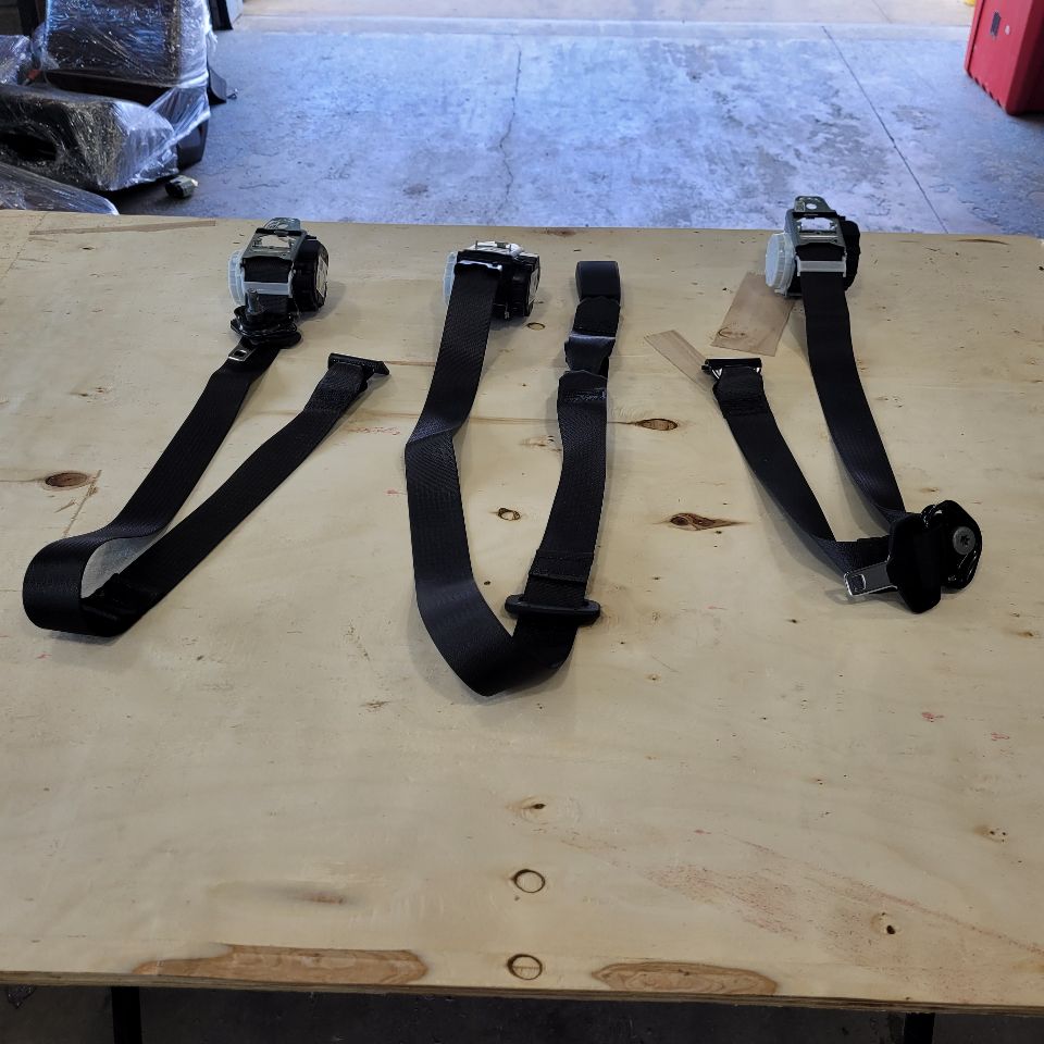 2023 SIERDEN15 REAR SEAT BELT RETRACTORS SET OF 3 29093 - image 6