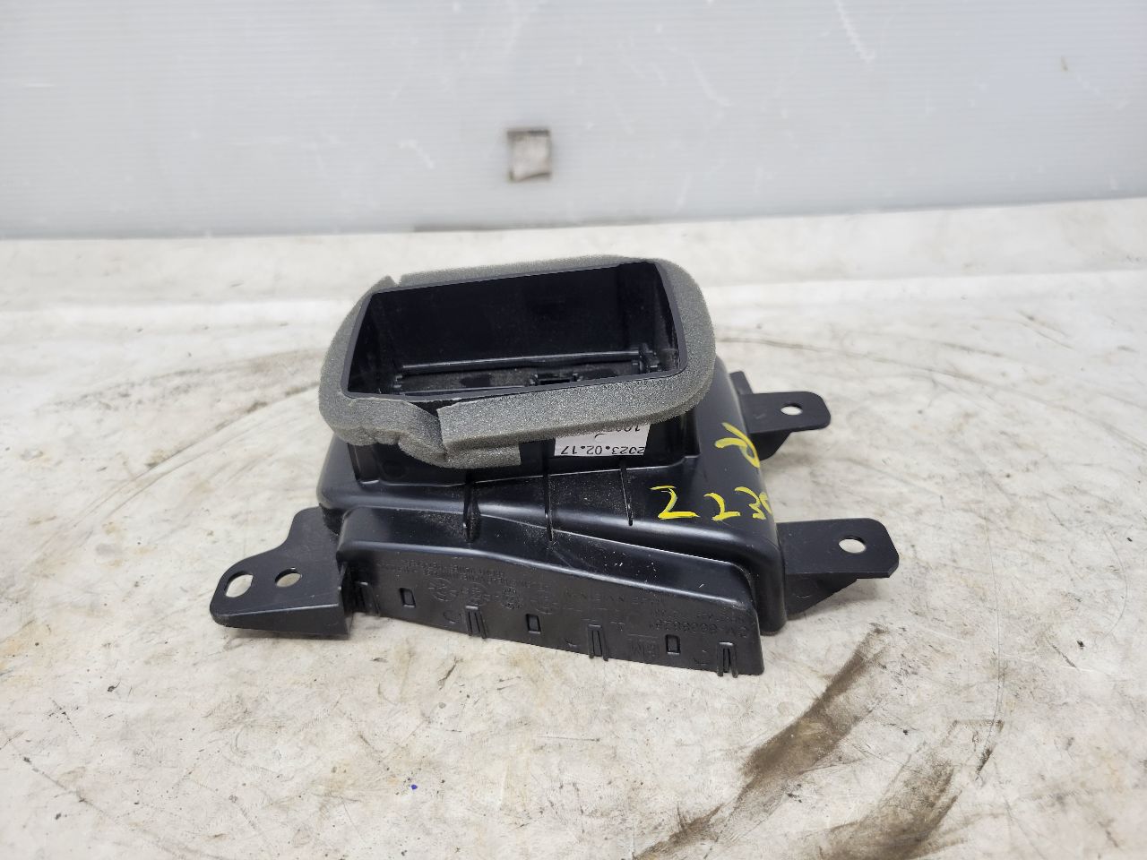 2023 SIERDEN15 RH PASSENGER DASH VENT 85588251 29111 - image 12