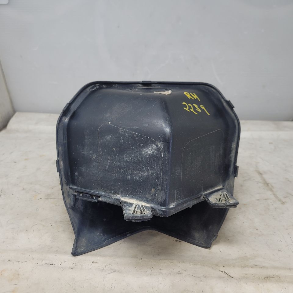 2023 SIERDEN15 RH REAR BUMPER STEP POCKET & TRIM 29114 - image 3