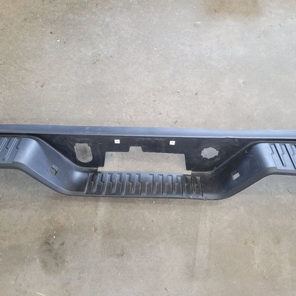 2023 SIERDEN15 REAR BUMPER UPPER STEP PAD ONLY 29117 - image 8