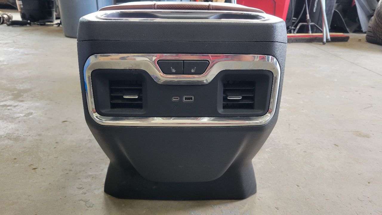 2023 SIERDEN15 DENALI ULTIMATE CENTER CONSOLE 29136 - image 8