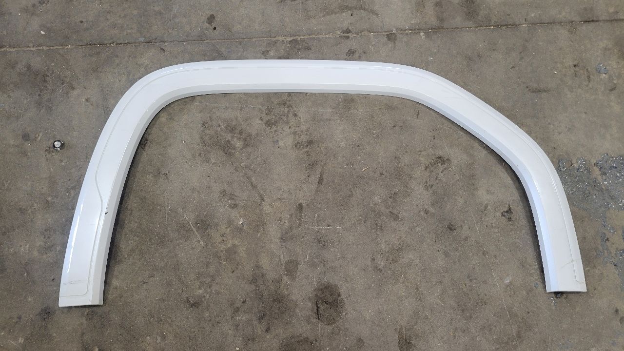 2023 SIERDEN15 RH REAR FENDER FLARE ABALONE WHITE 29164 - image 1