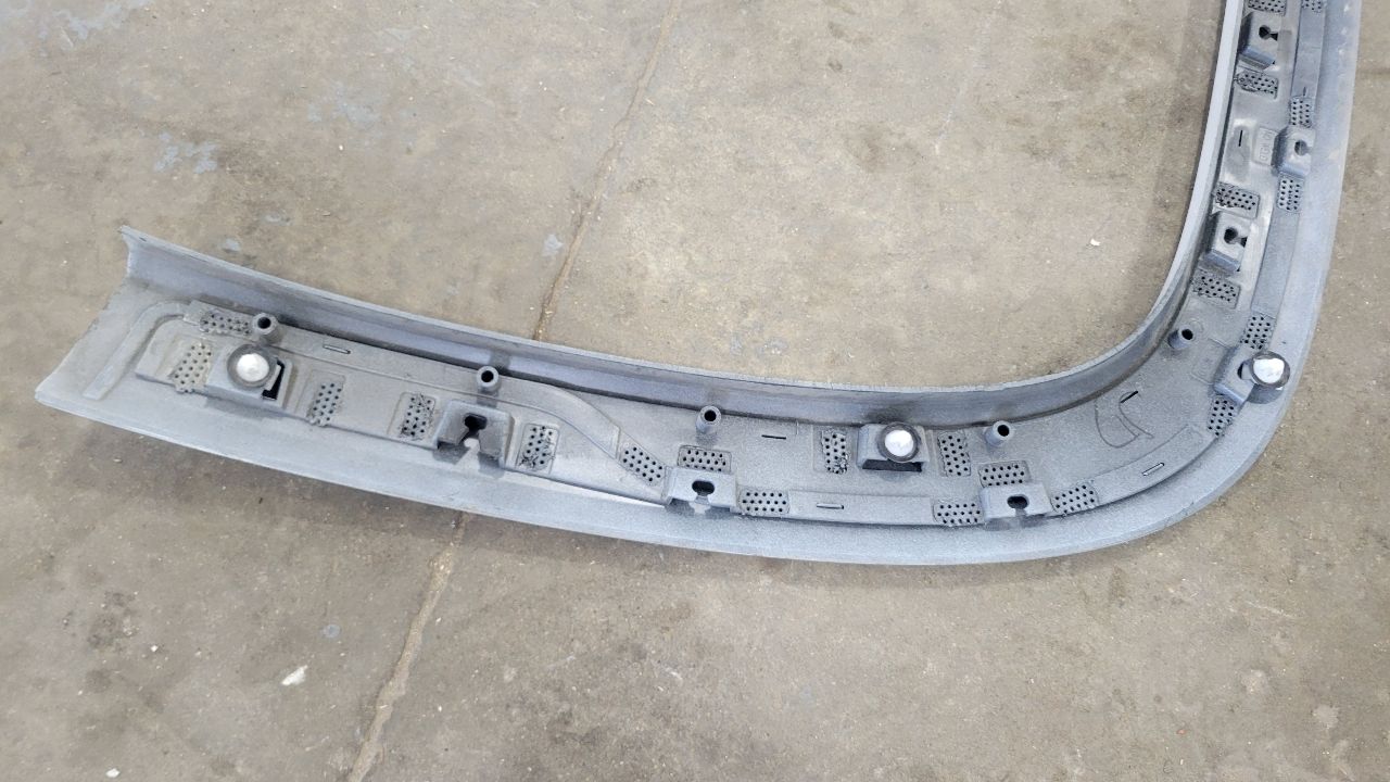 2023 SIERDEN15 RH REAR FENDER FLARE ABALONE WHITE 29164 - image 13
