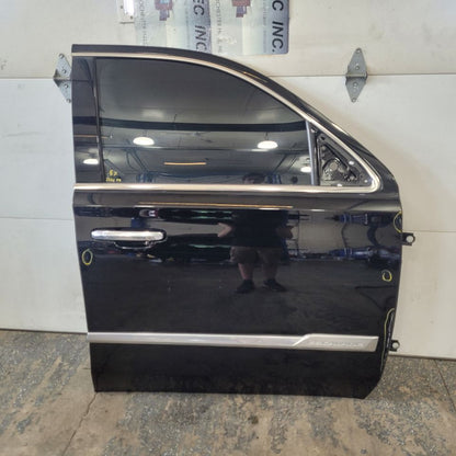2019 ESCALADE RH FRONT DOOR BLACK 6L1.5 LIP DENTED 29184 - image 1