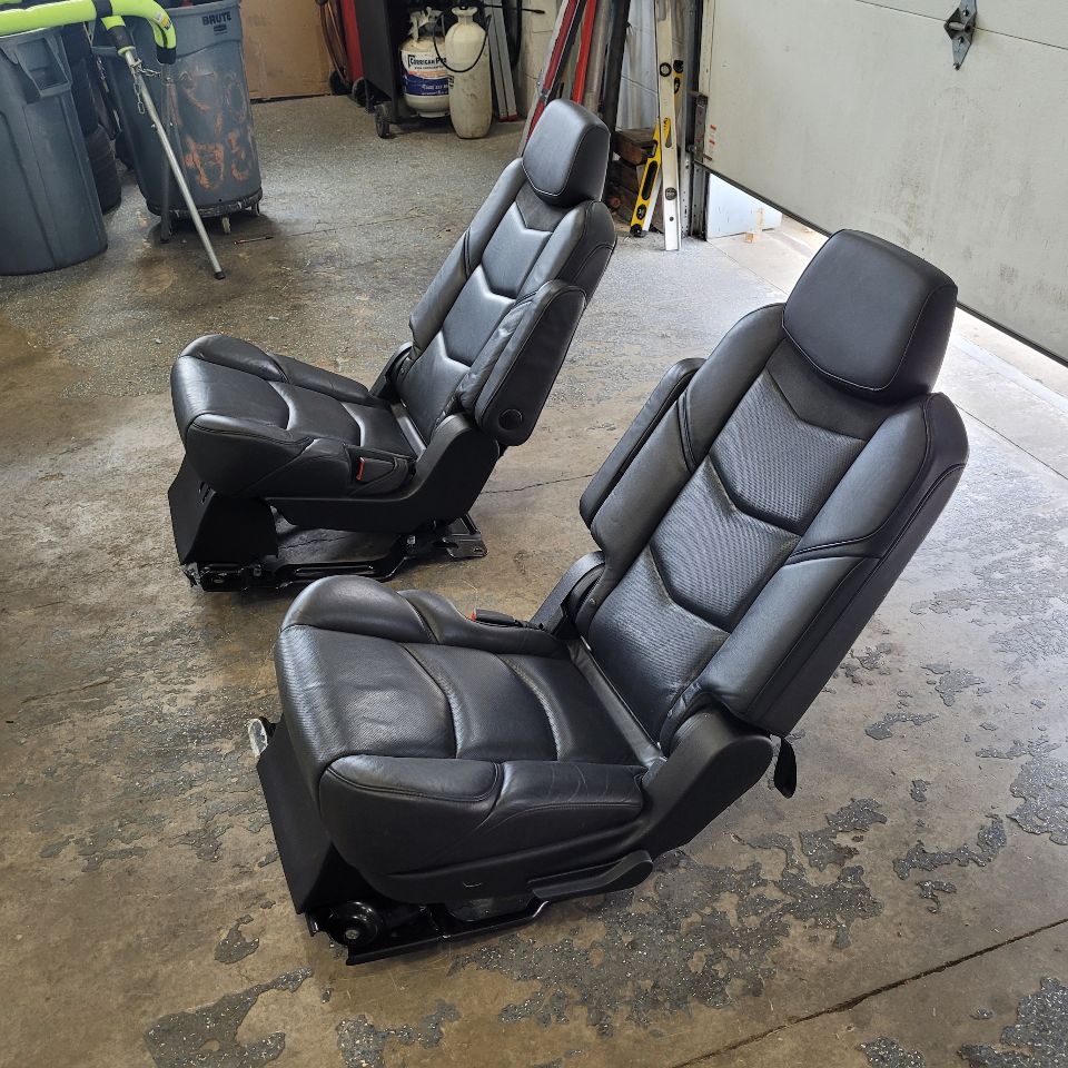 2019 ESCALADE 2ND ROW REAR BUCKET SEATS BLACK 29185 - image 3