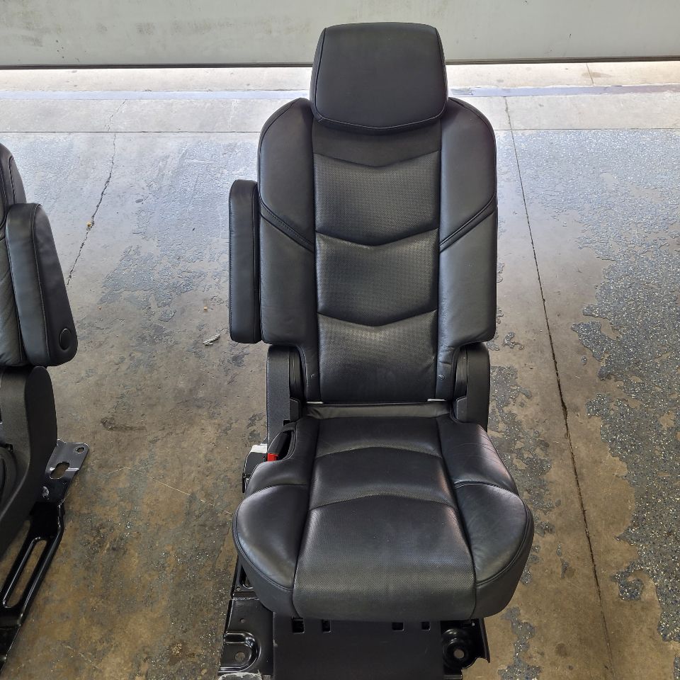 2019 ESCALADE 2ND ROW REAR BUCKET SEATS BLACK 29185 - image 4