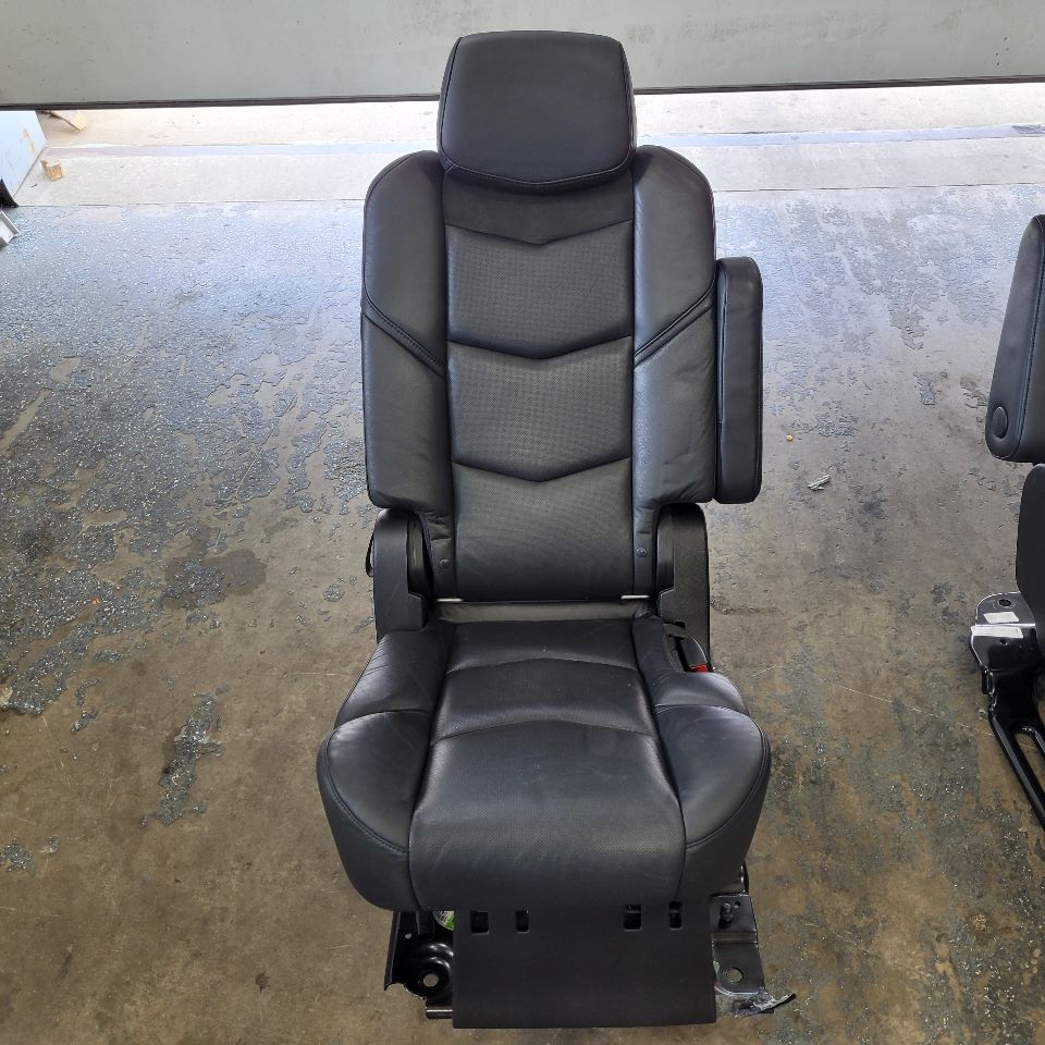 2019 ESCALADE 2ND ROW REAR BUCKET SEATS BLACK 29185 - image 8