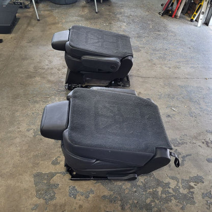 2019 ESCALADE 2ND ROW REAR BUCKET SEATS BLACK 29185 - image 14
