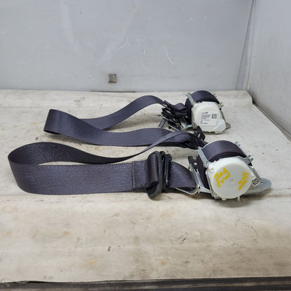 2017 SIERDEN15 2ND ROW REAR LH RH SEAT BELTS 29207 - image 4