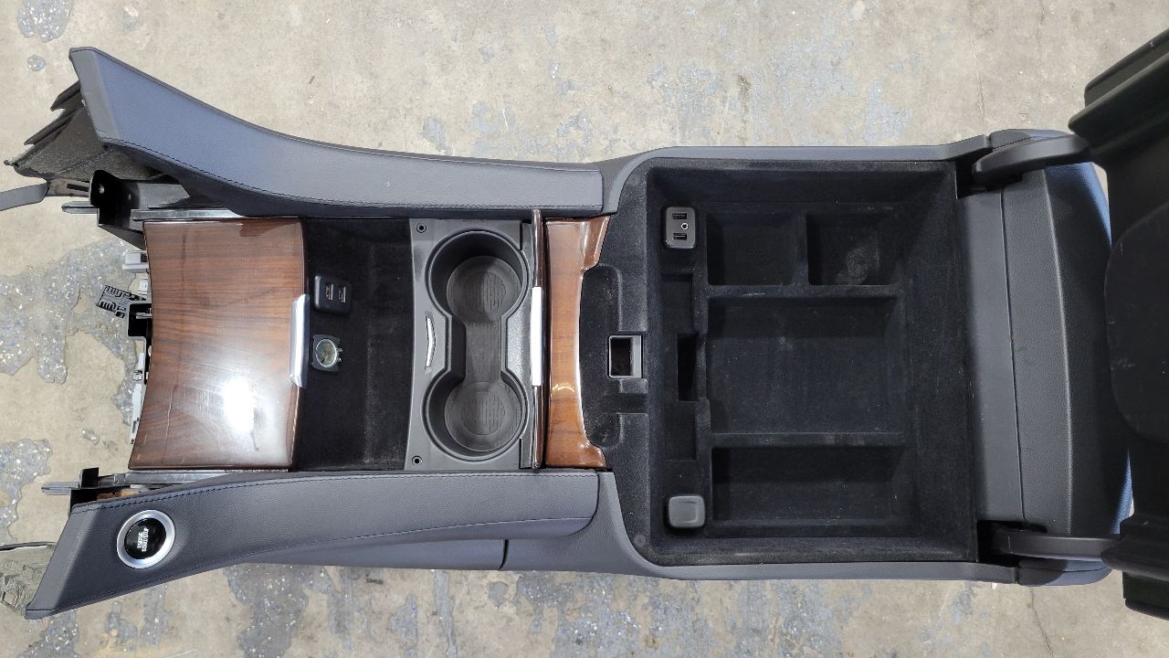 2019 ESCALADE FRONT CENTER CONSOLE BLACK 29210 - image 11