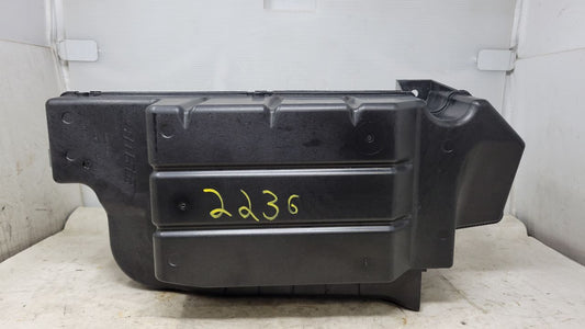 2019 ESCALADE CENTER CONSOLE BOSE SUBWOOFER 29225 - image 1