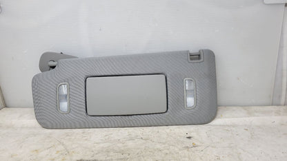 2019 ESCALADE LH DRIVER SUN VISOR LIGHTED ASH GREY 29237 - image 3