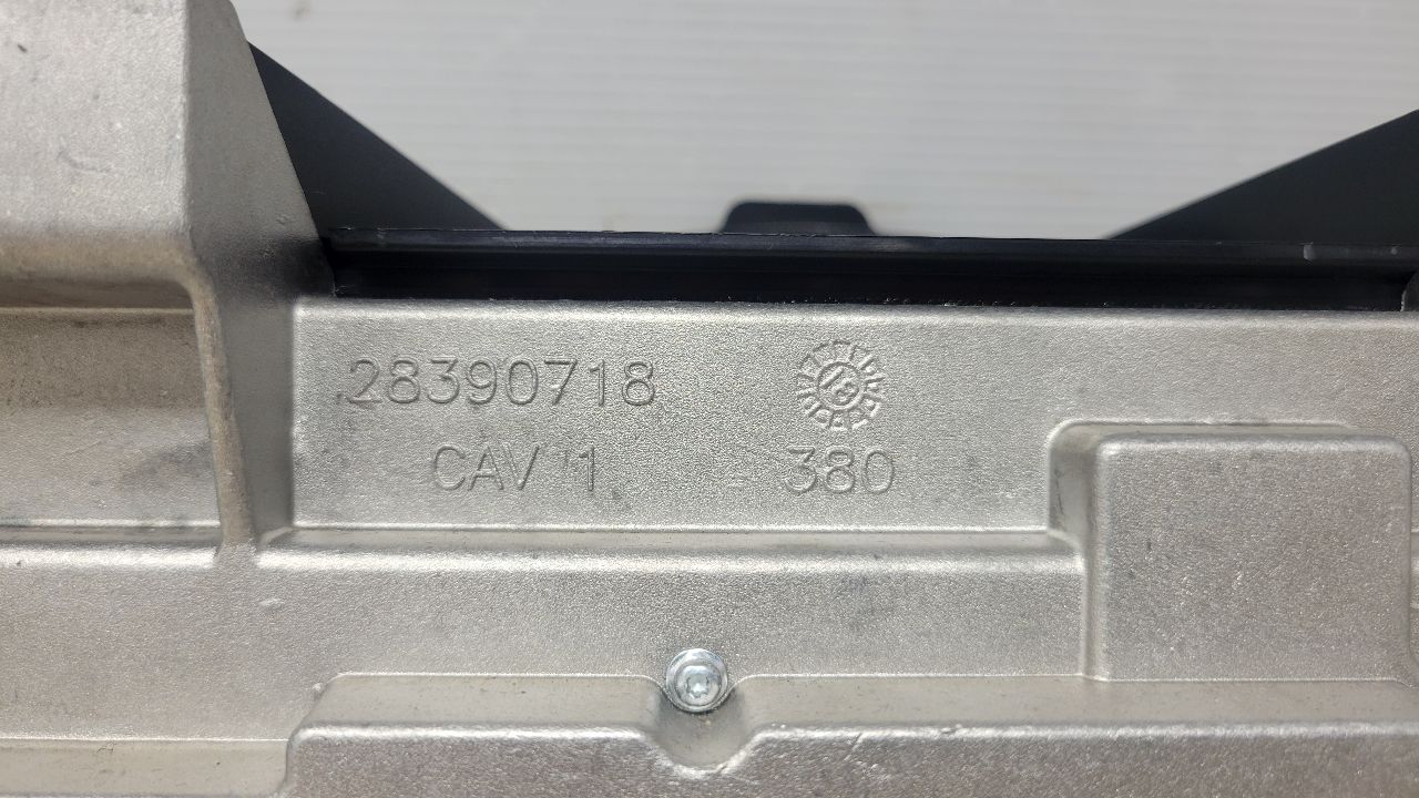 2019 ESCALADE SPEEDOMETER CLUSTER 96,150 MI 29244 - image 14