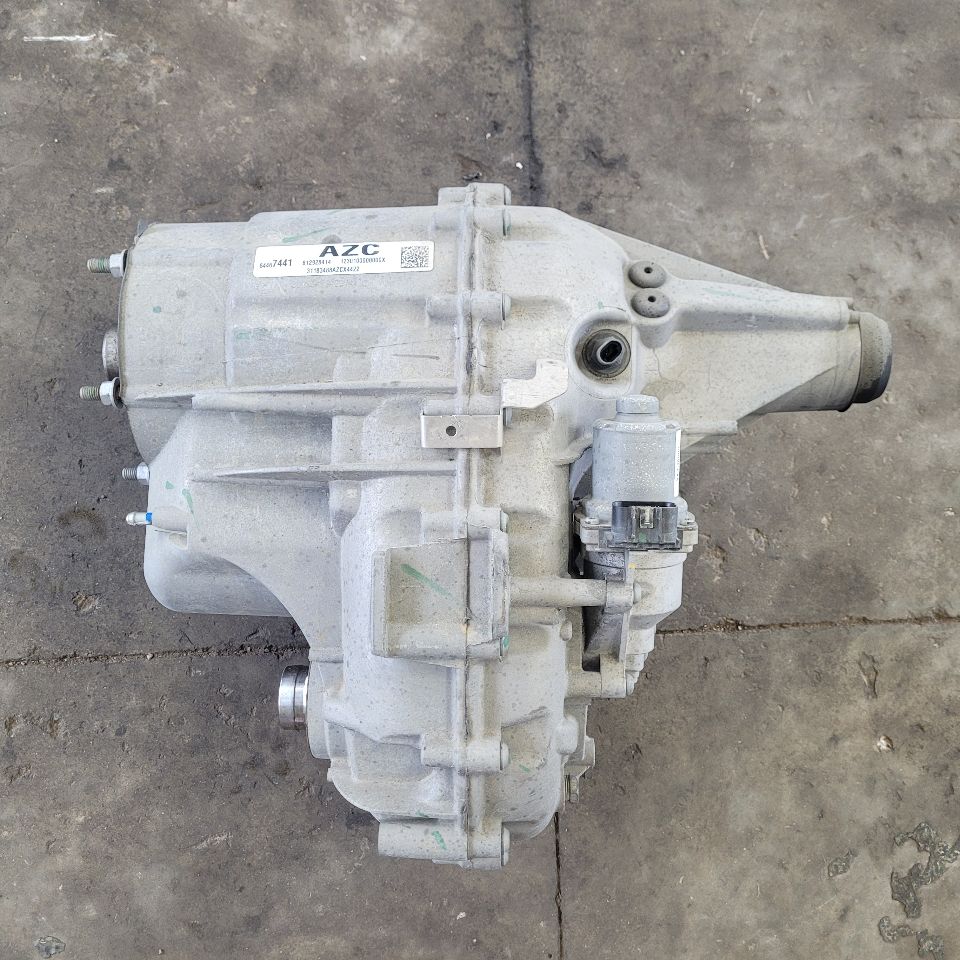 2019 ESCALADE TRANSFER CASE AZL 96K MILES 29260 - image 5