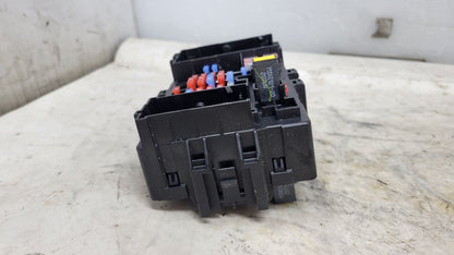 2019 ESCALADE DASH CABIN FUSE BOX 84114432 29278 - image 3