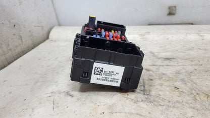 2019 ESCALADE DASH CABIN FUSE BOX 84114432 29278 - image 5