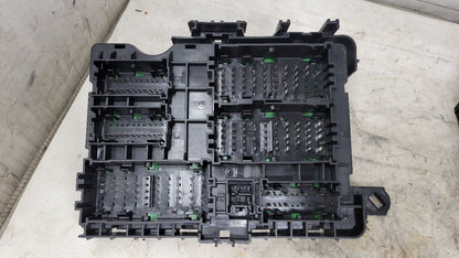 2019 ESCALADE LH UNDER DASH FUSE BOX 84114438 29286 - image 3