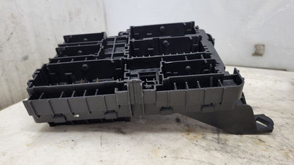 2019 ESCALADE LH UNDER DASH FUSE BOX 84114438 29286 - image 4