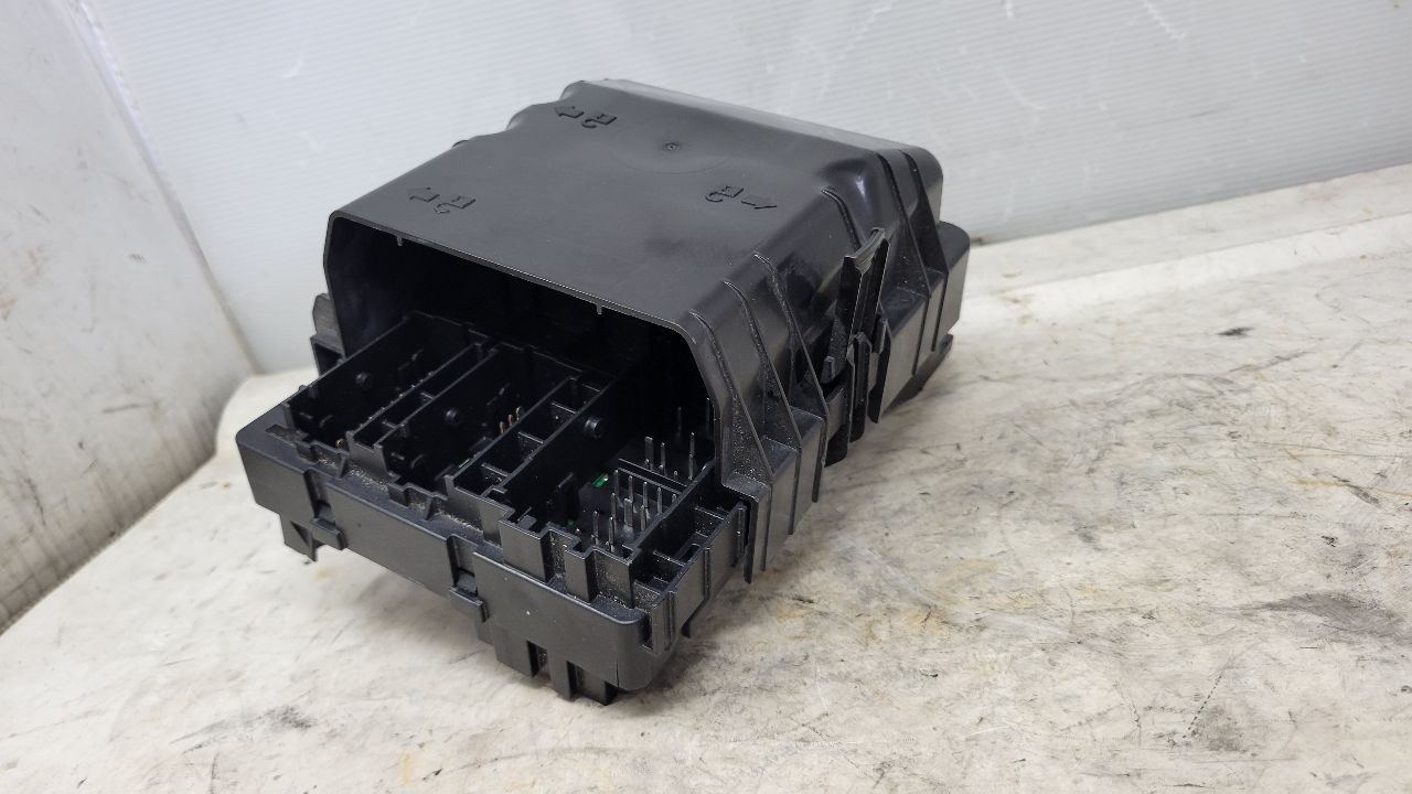 2019 ESCALADE LH UNDER DASH FUSE BOX 84114438 29286 - image 12