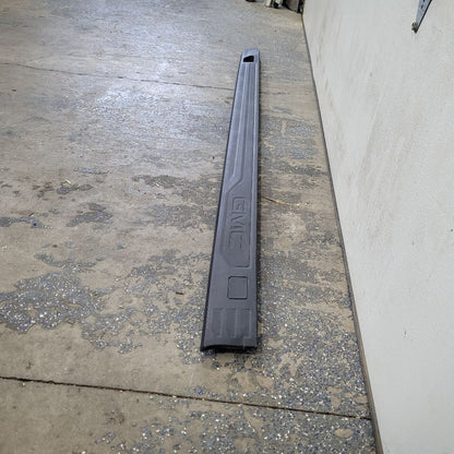 2021 SIERRA150 RH BED SIDE RAIL UPPER TRIM 84545452 29311 - image 5