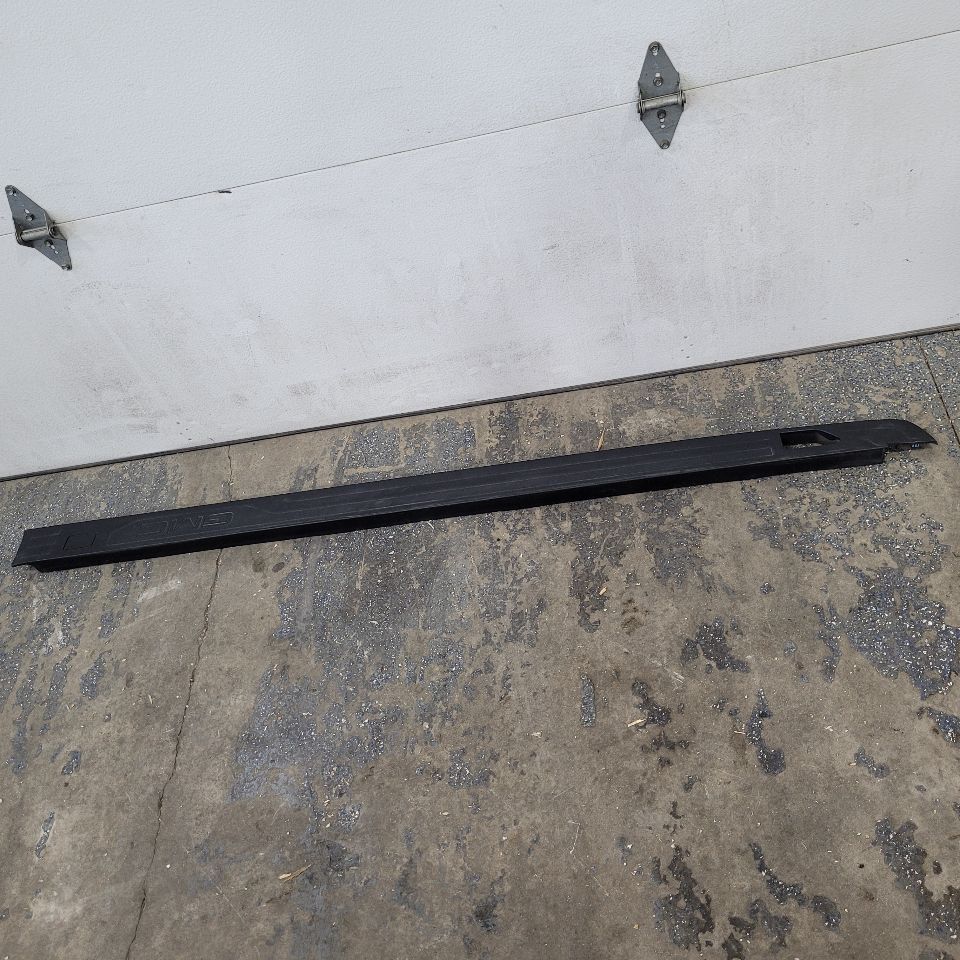 2021 SIERRA150 RH BED SIDE RAIL UPPER TRIM 84545452 29311 - image 6