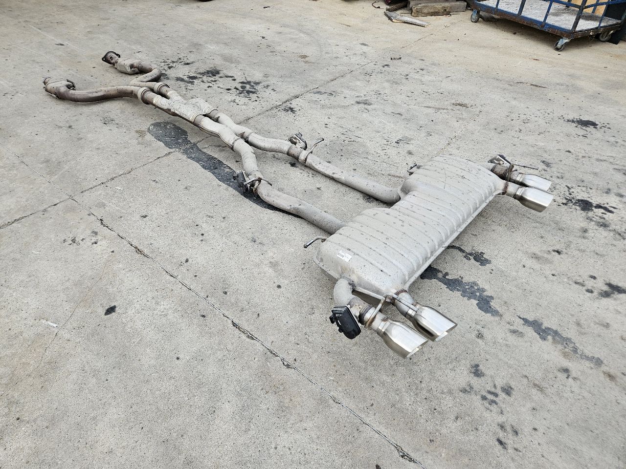 2018 CAMARO 6.2L NPP DUAL MODE EXHAUST CATBACK 29317 - image 4
