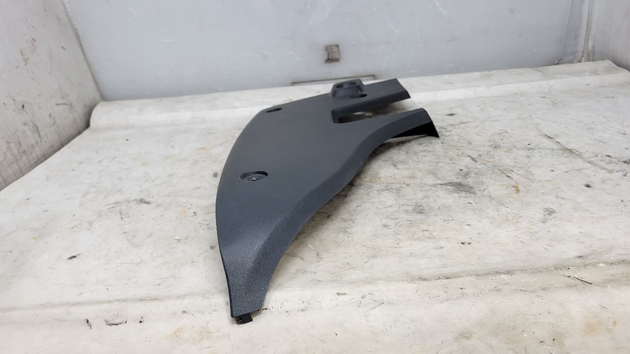 2018 CAMARO LH TAIL LAMP COVER FILLER PANEL 29325 - image 6