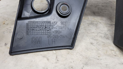 2018 CAMARO LH TAIL LAMP COVER FILLER PANEL 29325 - image 10