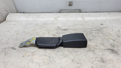 2018 CAMARO REAR SEAT BELT BUCKLE 84002412 29331 - image 5