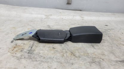 2018 CAMARO REAR SEAT BELT BUCKLE 84002412 29332 - image 2