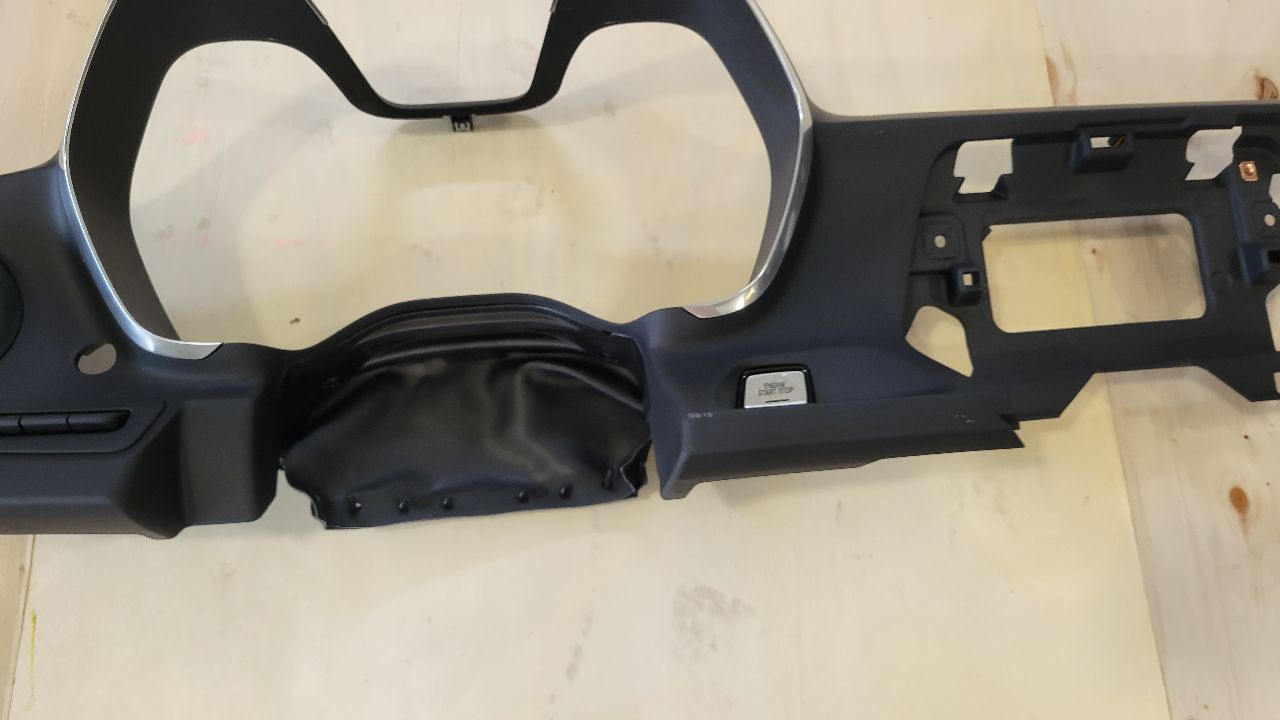 2018 CAMARO DASH CLUSTER RADIO BEZEL TRIM 29333 - image 3