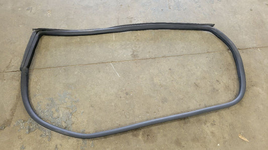 2018 CAMARO OEM RIGHT RH DOOR WEATHERSTRIPPING 29340 - image 1