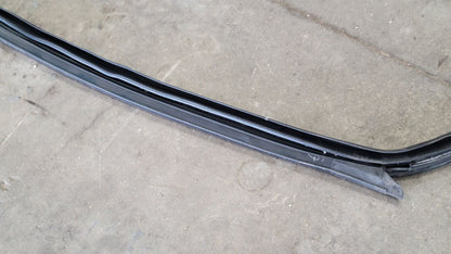 2018 CAMARO OEM RIGHT RH DOOR WEATHERSTRIPPING 29340 - image 10